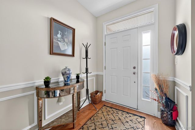 24 Juniper Circle, Middletown, NY 10940