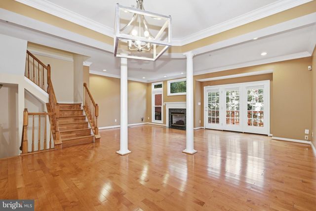 1789 DAWSON ST, Vienna, VA 22182