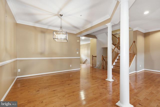 1789 DAWSON ST, Vienna, VA 22182