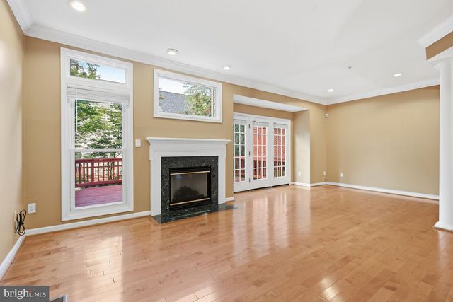 1789 DAWSON ST, Vienna, VA 22182