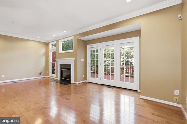 1789 DAWSON ST, Vienna, VA 22182