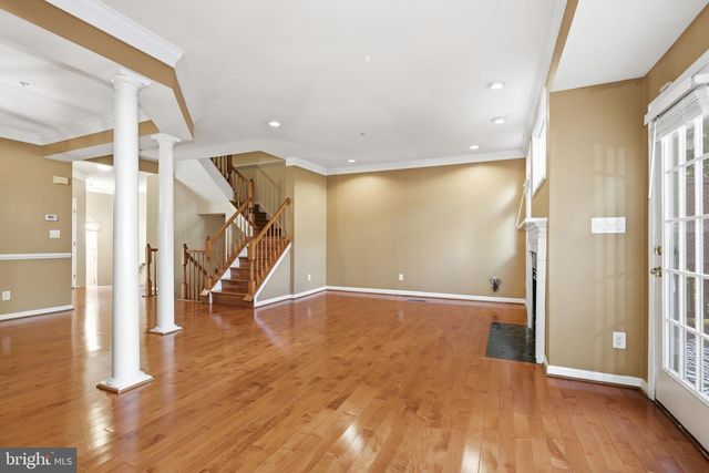 1789 DAWSON ST, Vienna, VA 22182