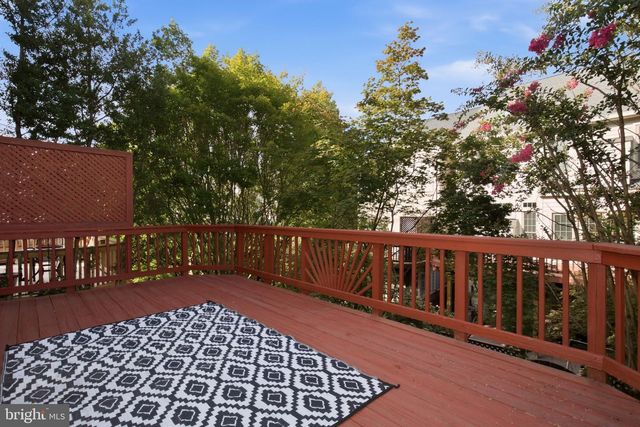 1789 DAWSON ST, Vienna, VA 22182