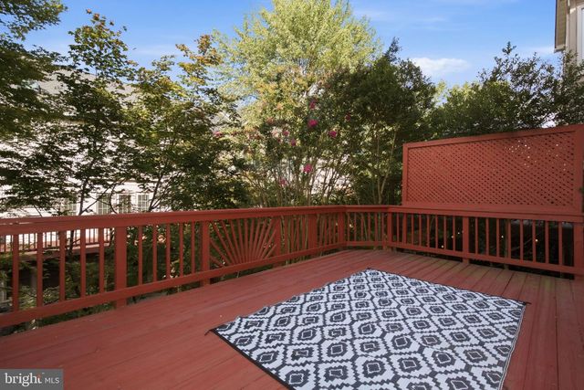 1789 DAWSON ST, Vienna, VA 22182