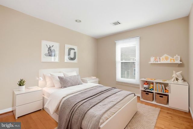 1789 DAWSON ST, Vienna, VA 22182