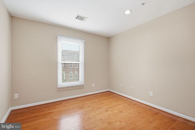 1789 DAWSON ST, Vienna, VA 22182