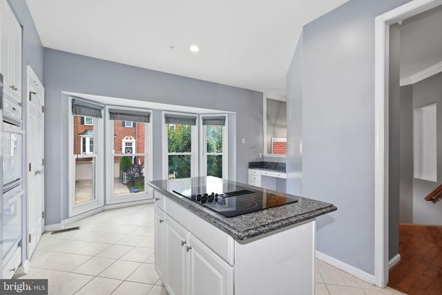 1789 DAWSON ST, Vienna, VA 22182