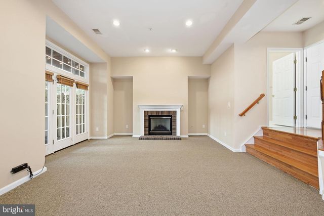 1789 DAWSON ST, Vienna, VA 22182