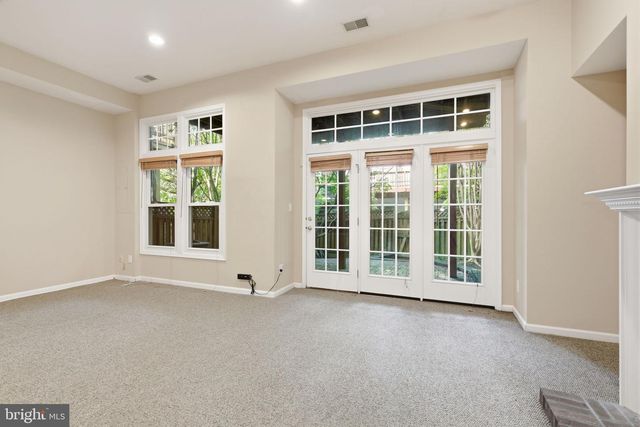 1789 DAWSON ST, Vienna, VA 22182