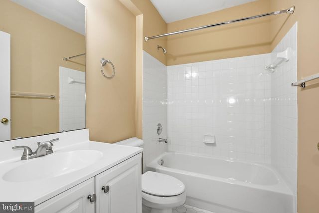 1789 DAWSON ST, Vienna, VA 22182
