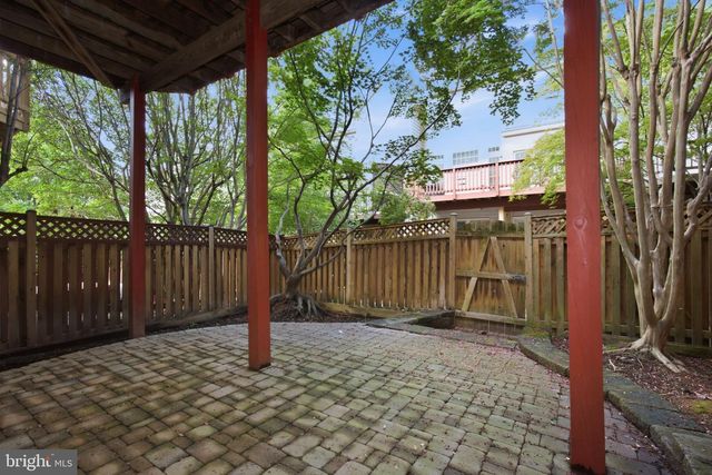 1789 DAWSON ST, Vienna, VA 22182