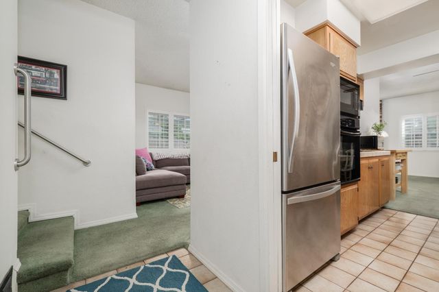 3058 Notre Dame Dr, Sacramento, CA 95826