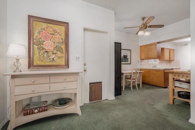 3058 Notre Dame Dr, Sacramento, CA 95826