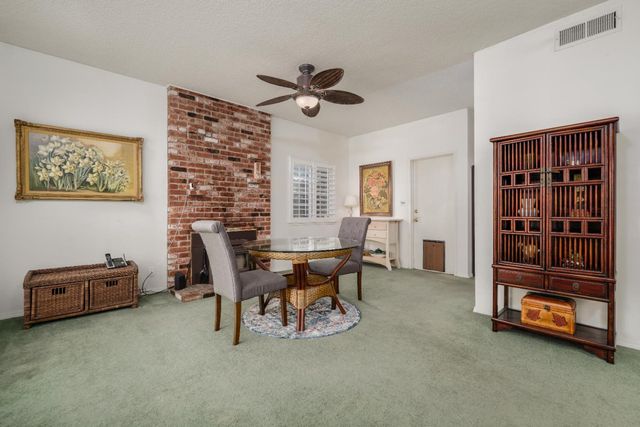 3058 Notre Dame Dr, Sacramento, CA 95826