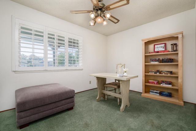 3058 Notre Dame Dr, Sacramento, CA 95826