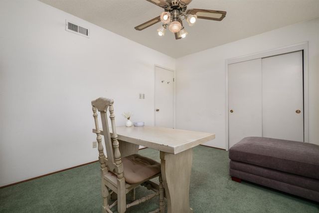 3058 Notre Dame Dr, Sacramento, CA 95826