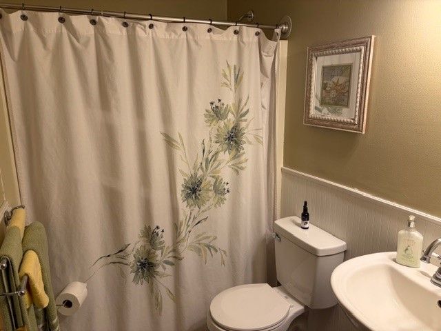 11218 ROUTE 97 Road N, Waterford, PA 16441