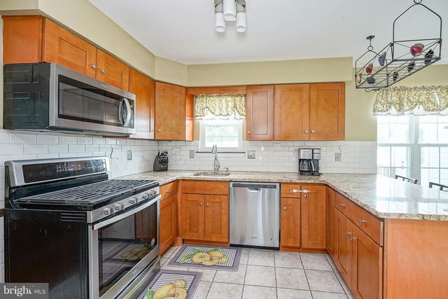50 LONG BOW DR, Sewell, NJ 08080