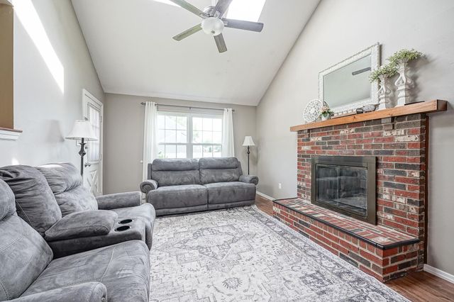50 LONG BOW DR, Sewell, NJ 08080