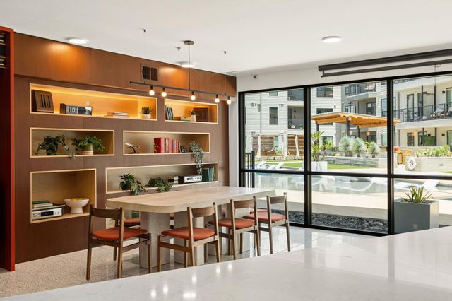 1701 Simond Ave 612, Austin, TX 78723