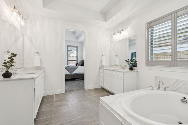 4308 Turnout Trail, Aubrey, TX 76227