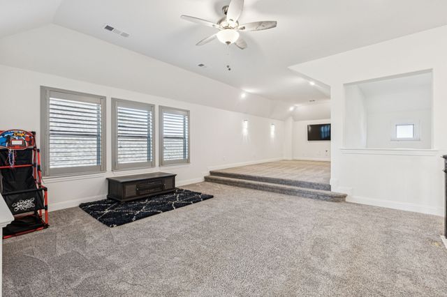 4308 Turnout Trail, Aubrey, TX 76227