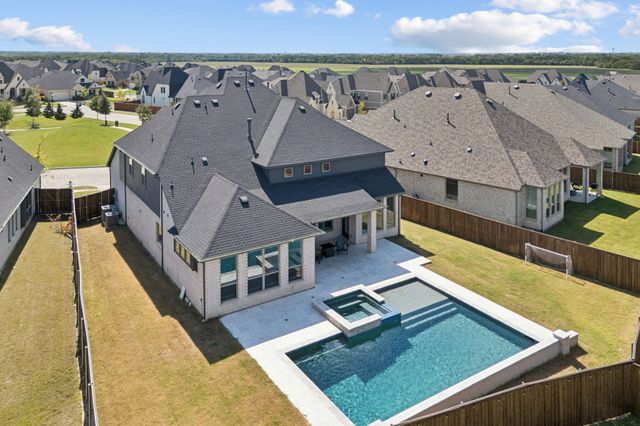 4308 Turnout Trail, Aubrey, TX 76227