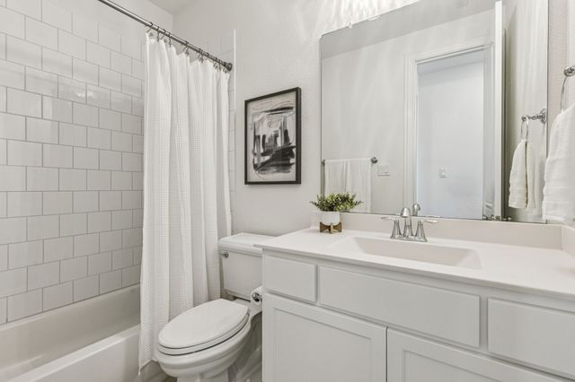 4308 Turnout Trail, Aubrey, TX 76227