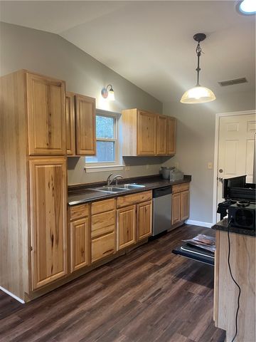 2841 N Sunny Lane, Fayetteville, AR 72703