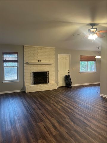 2841 N Sunny Lane, Fayetteville, AR 72703