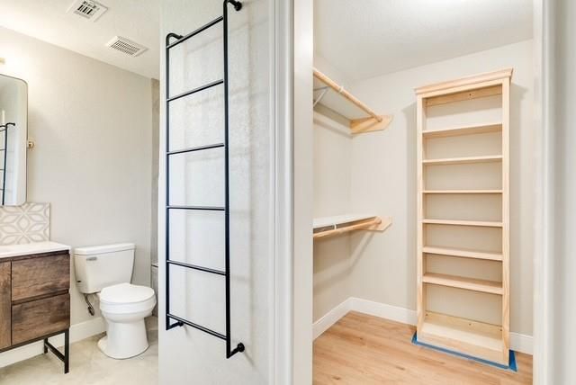 210 Cactus, Oyster Creek, TX 77541