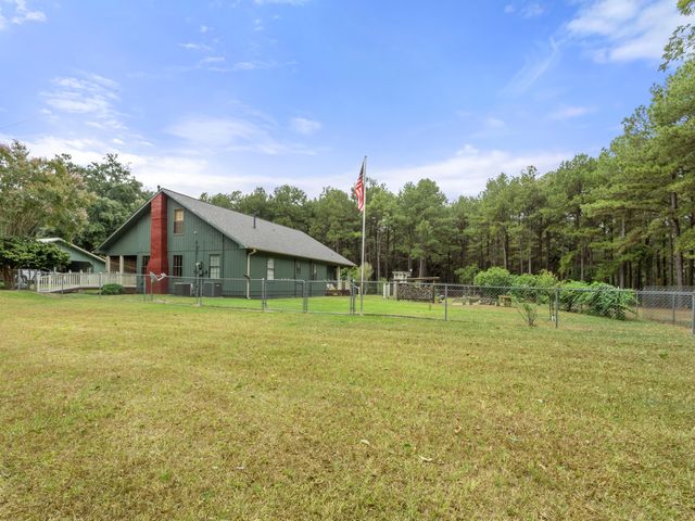 380 Arnold Dowden Rd, Hornbeck, LA 71439
