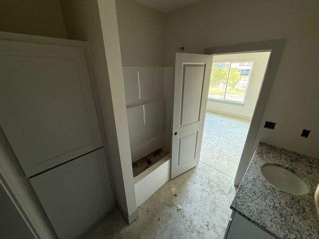 2909 S Bunker Hill Ct., Wichita, KS 67210