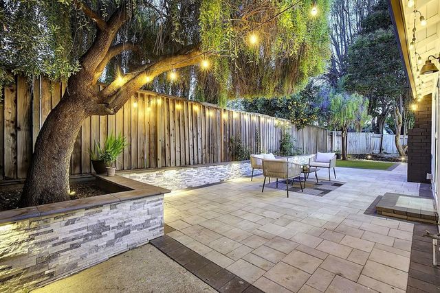 2580 Early Rivers Ct, Union City, CA 94587