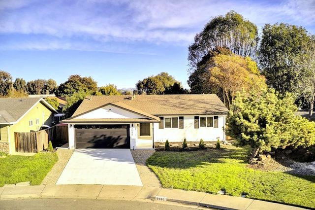 2580 Early Rivers Ct, Union City, CA 94587