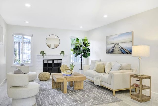 2580 Early Rivers Ct, Union City, CA 94587