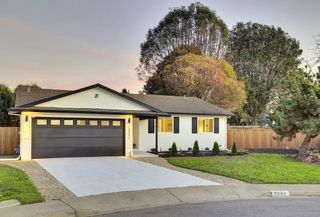 2580 Early Rivers Ct, Union City, CA 94587