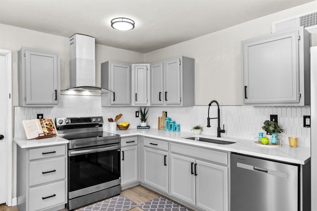 2137 Rose Hill Road, Carrollton, TX 75007