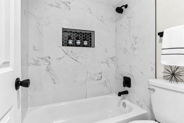 2137 Rose Hill Road, Carrollton, TX 75007