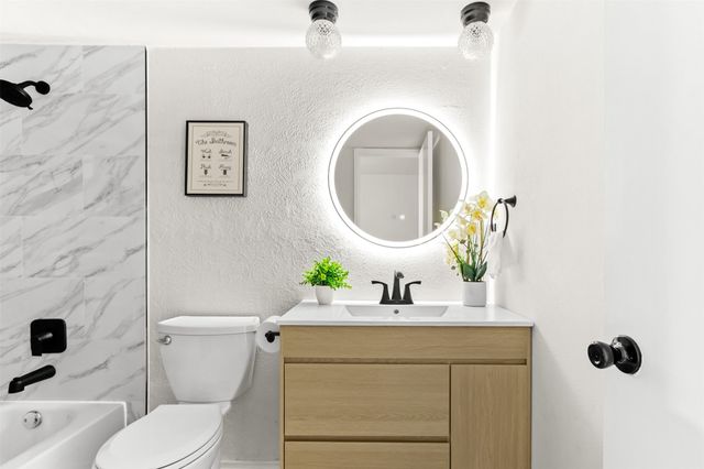 2137 Rose Hill Road, Carrollton, TX 75007