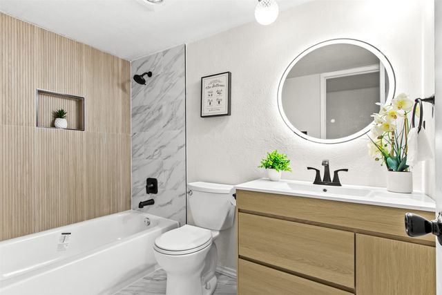 2137 Rose Hill Road, Carrollton, TX 75007