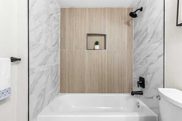 2137 Rose Hill Road, Carrollton, TX 75007