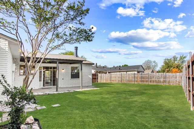 2137 Rose Hill Road, Carrollton, TX 75007