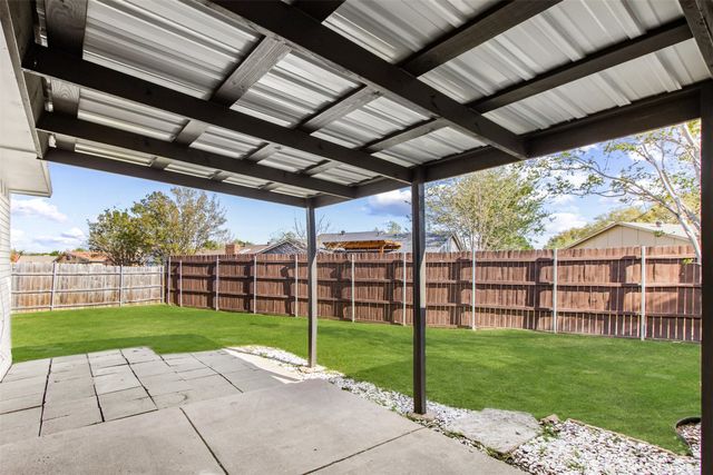 2137 Rose Hill Road, Carrollton, TX 75007