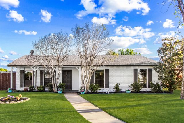 2137 Rose Hill Road, Carrollton, TX 75007