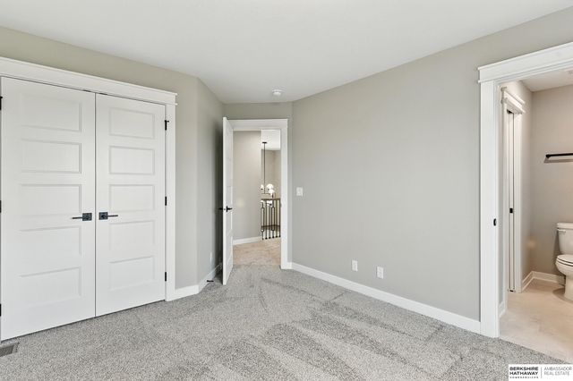 20052 R Street, Omaha, NE 68135