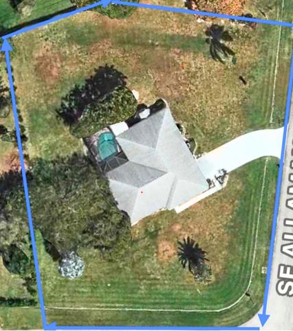 2092 SE Allamanda Drive, Port St Lucie, FL 34952