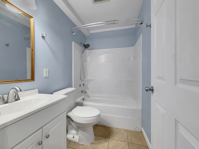 3337 Hartsville Rd, Lafayette, TN 37083