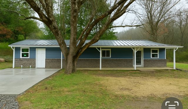 3337 Hartsville Rd, Lafayette, TN 37083