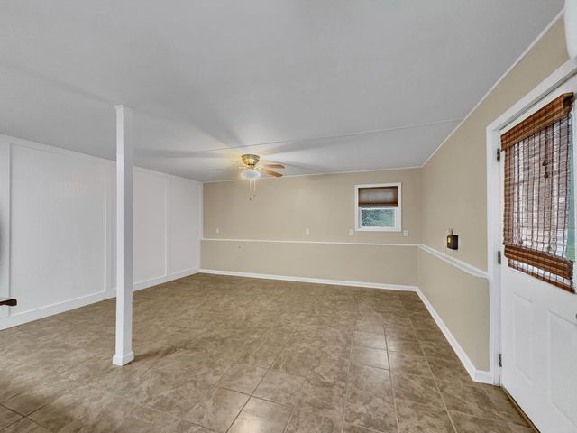 3337 Hartsville Rd, Lafayette, TN 37083